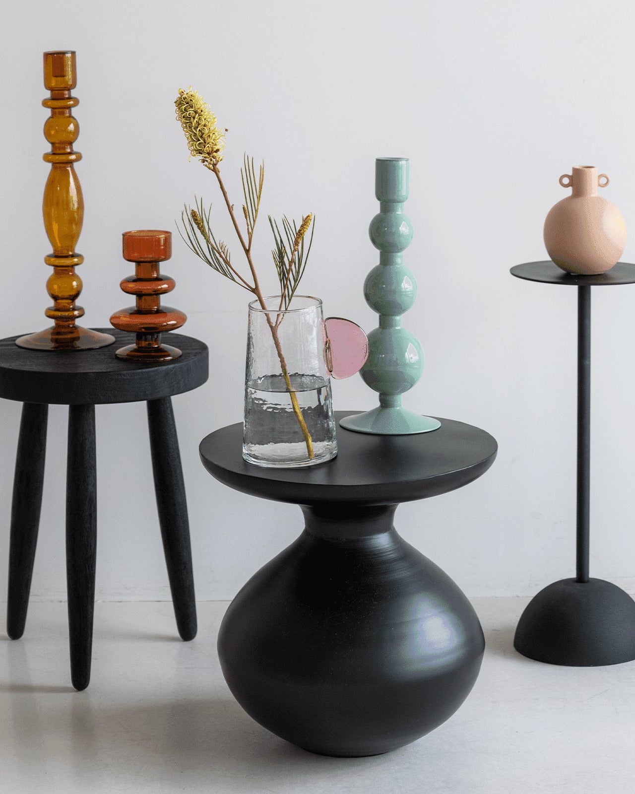 Tummy - Side table in metallo, nero