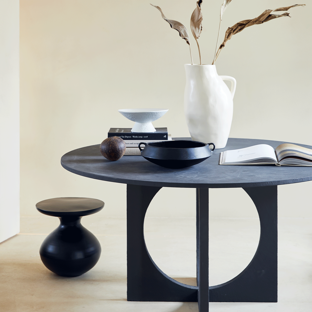 Tummy - Side table in metallo, nero