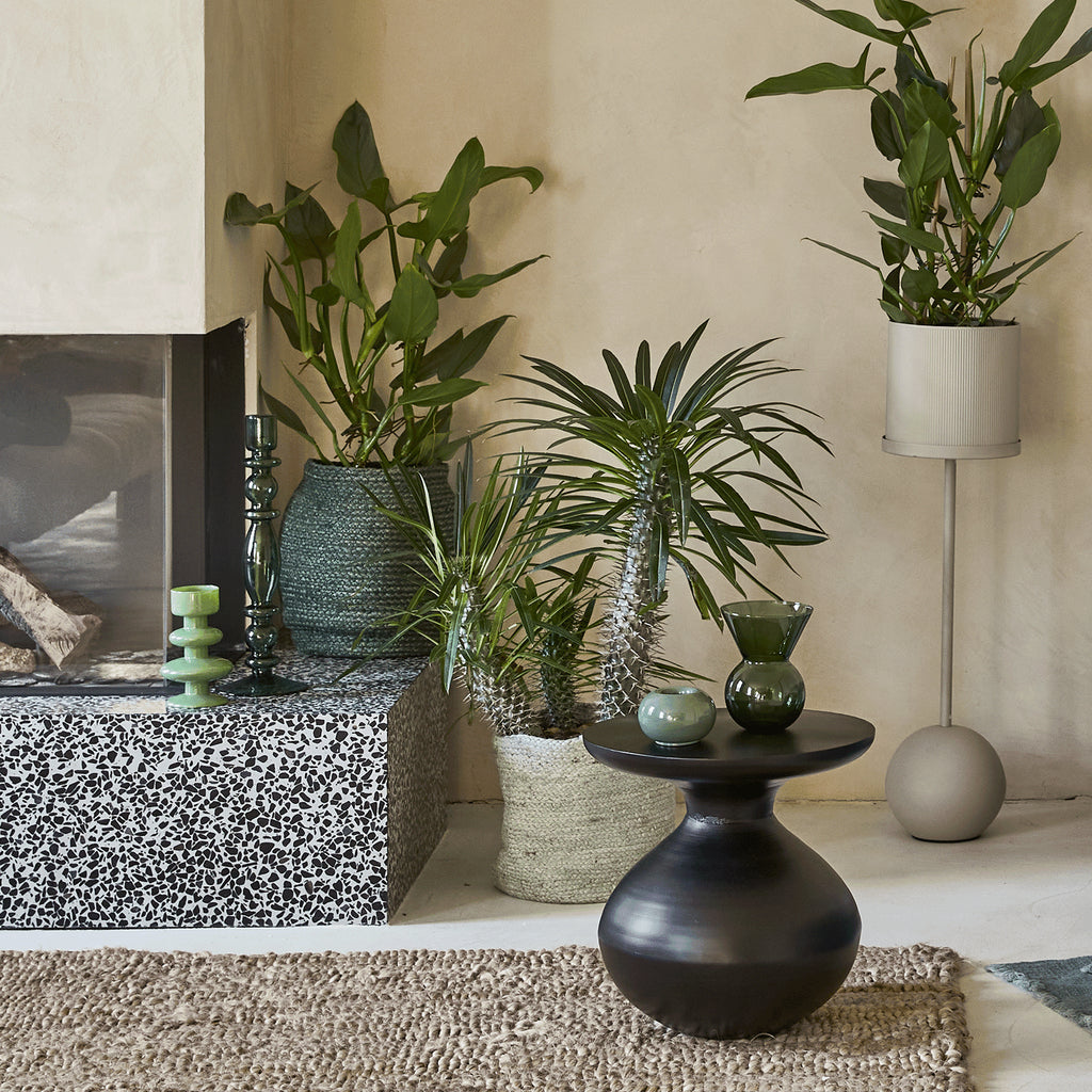 Tummy - Side table in metallo, nero
