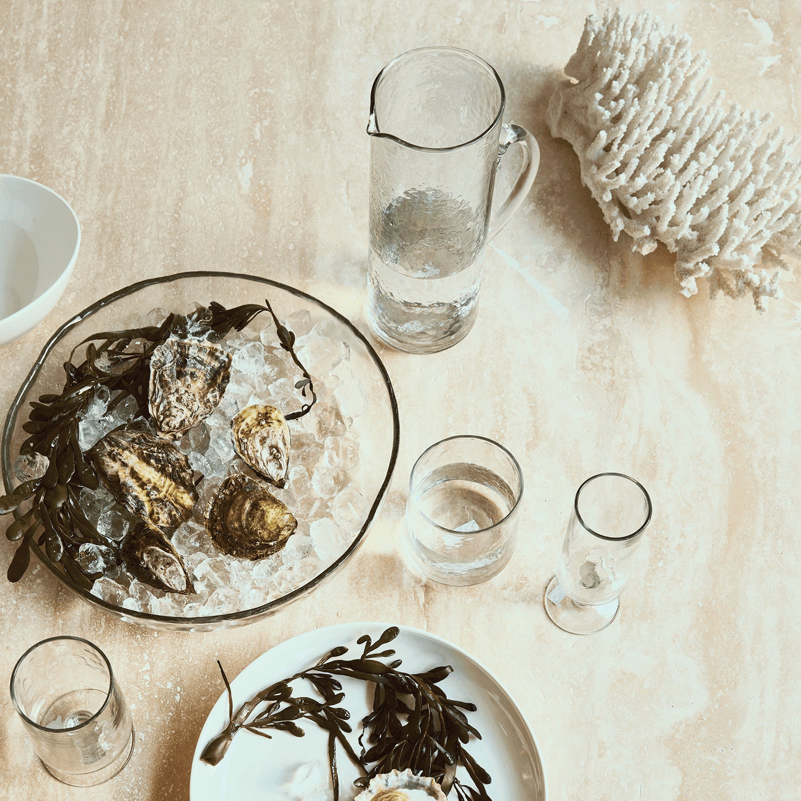 The hammered - caraffa in vetro trasparente