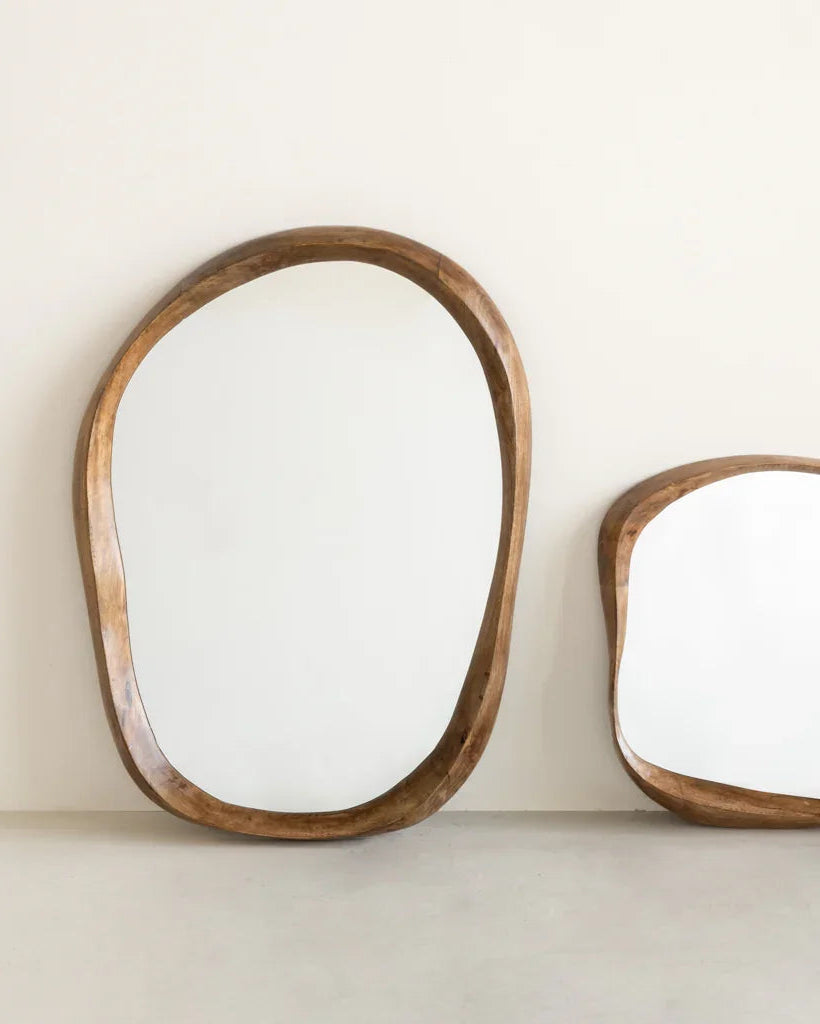 Shizu L - Specchio con cornice in legno di mango