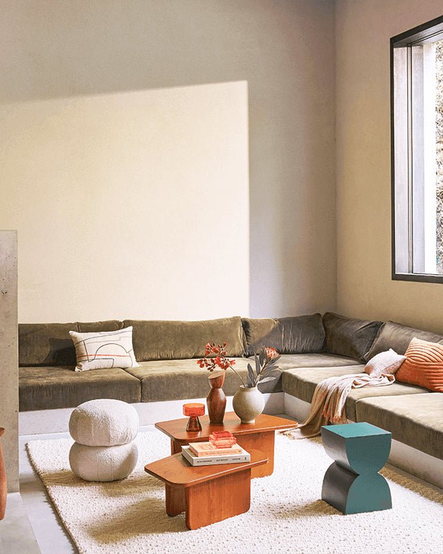 Corvo - side table in legno di mango