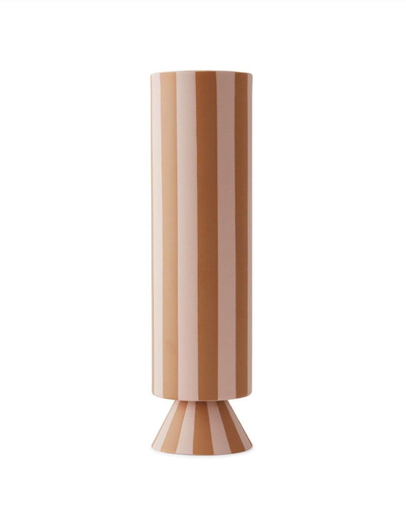 Toppu - Vaso alto in ceramica a righe rosa e caramello