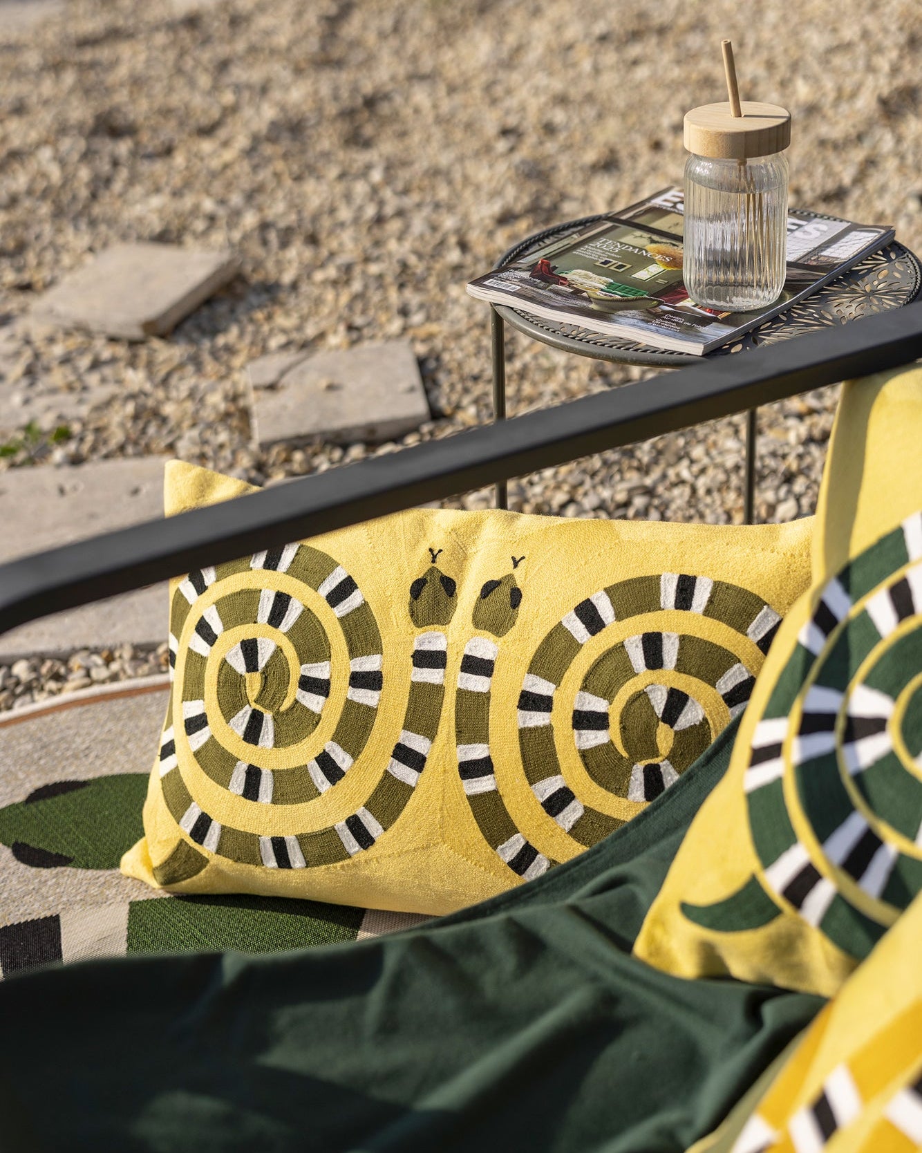 Cuscino ricamato Yoka Mangue 40 X 65