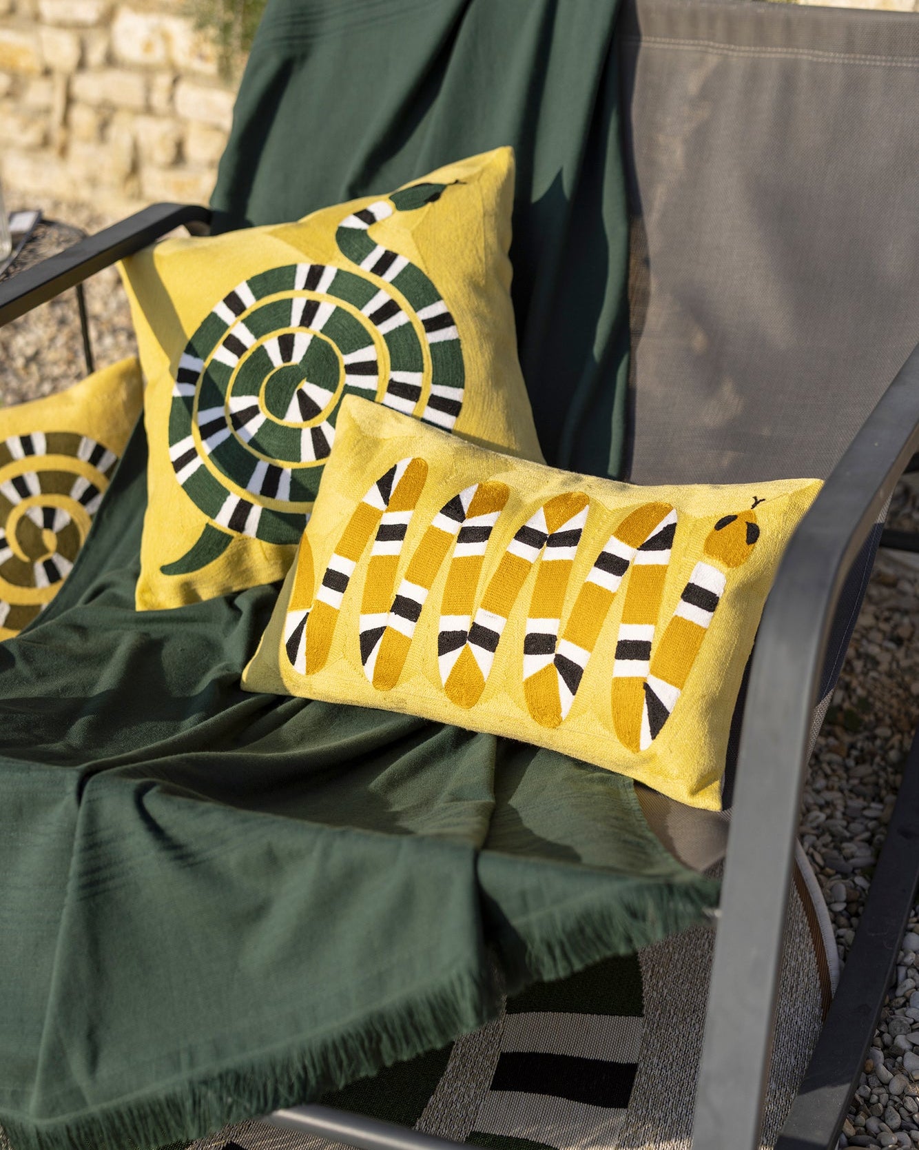 Cuscino ricamato Yoka Mangue 30 X 50