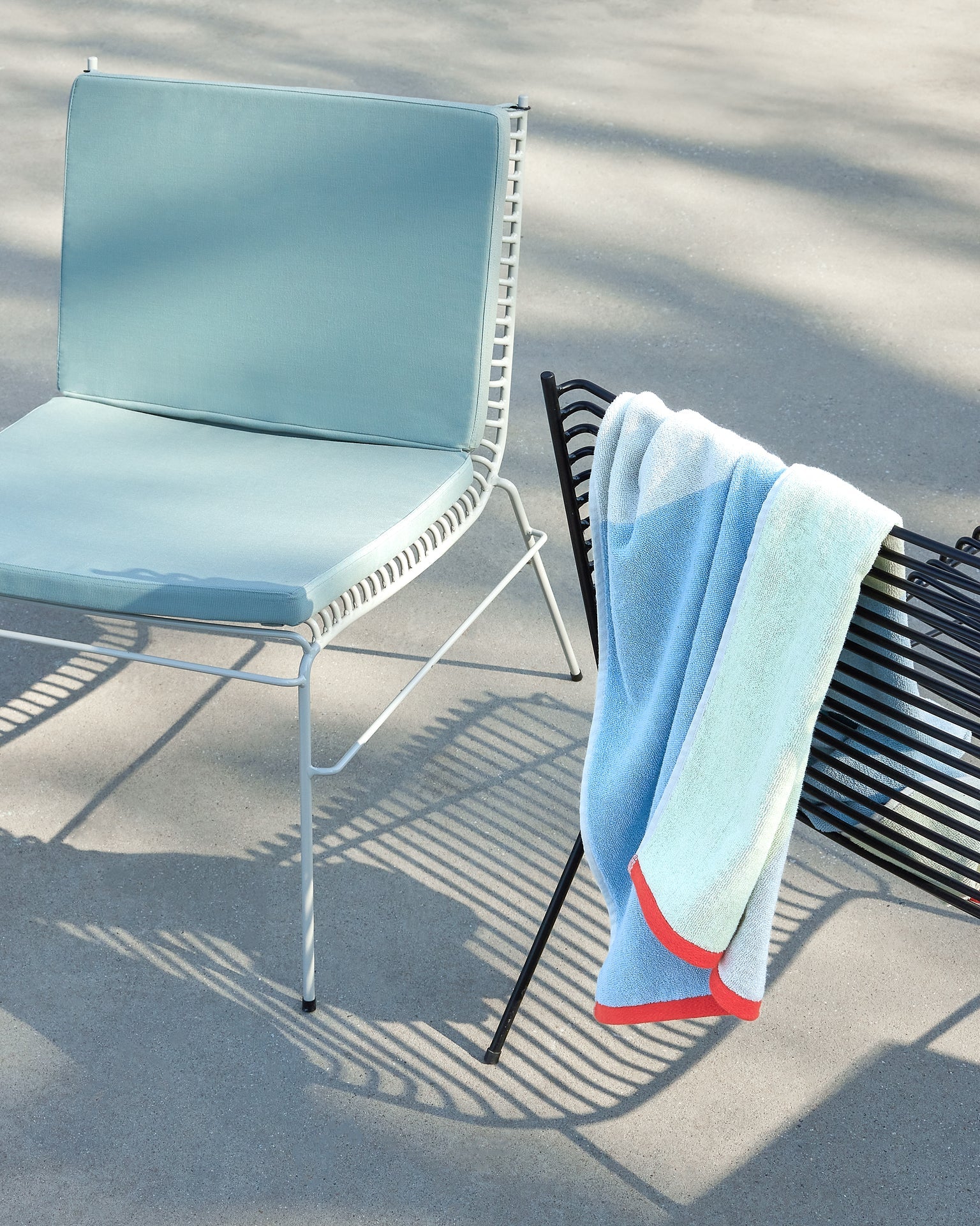 String - Set 2 poltrone  Lounge per esterno, grigio chiaro