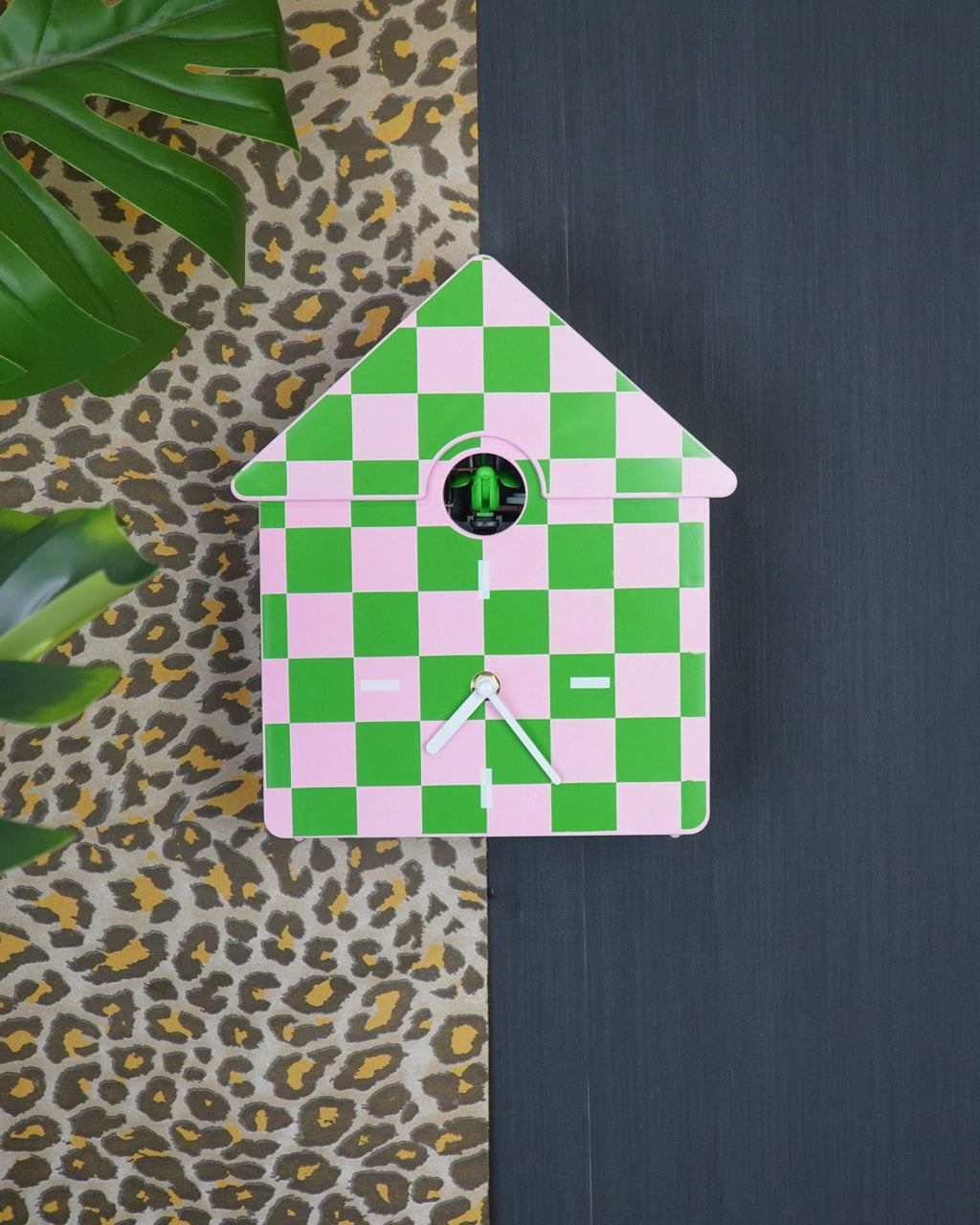 Cucù - Orologio a parete con motivo a scacchiera Verde/Rosa