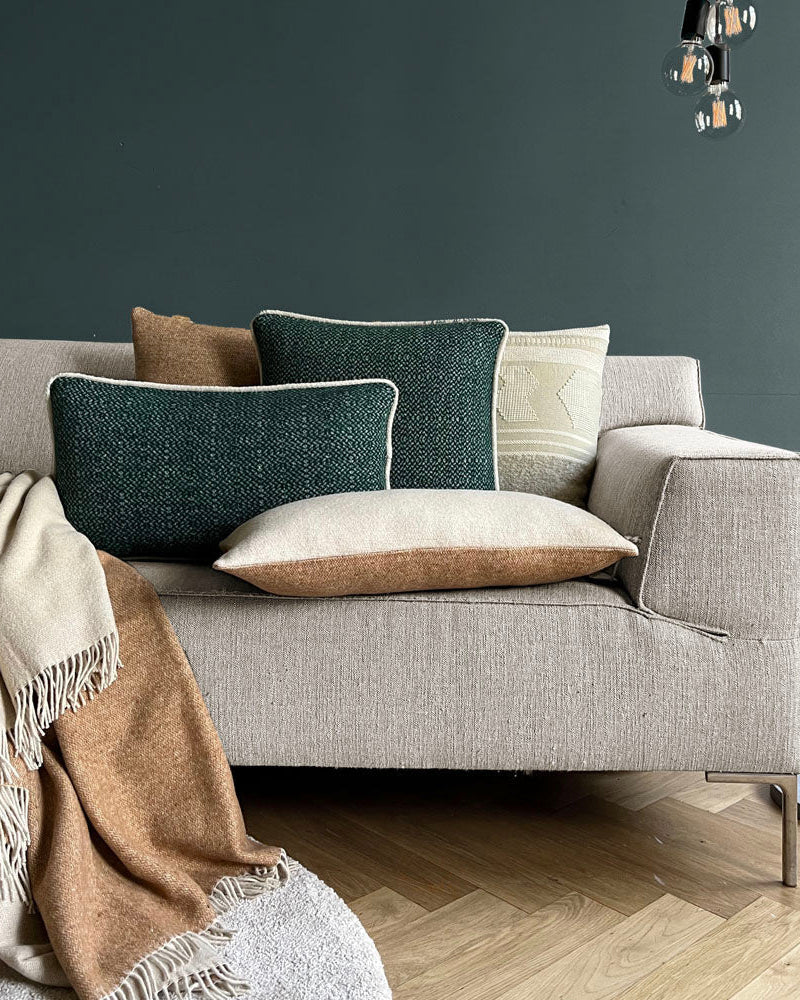 Cam - cuscino cammello beige reversibile in lana e acrilico riciclato, 35x60 cm
