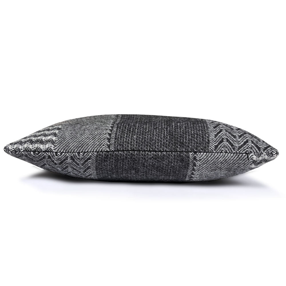 Uptown - cuscino nero in lana, 35 x 60 cm