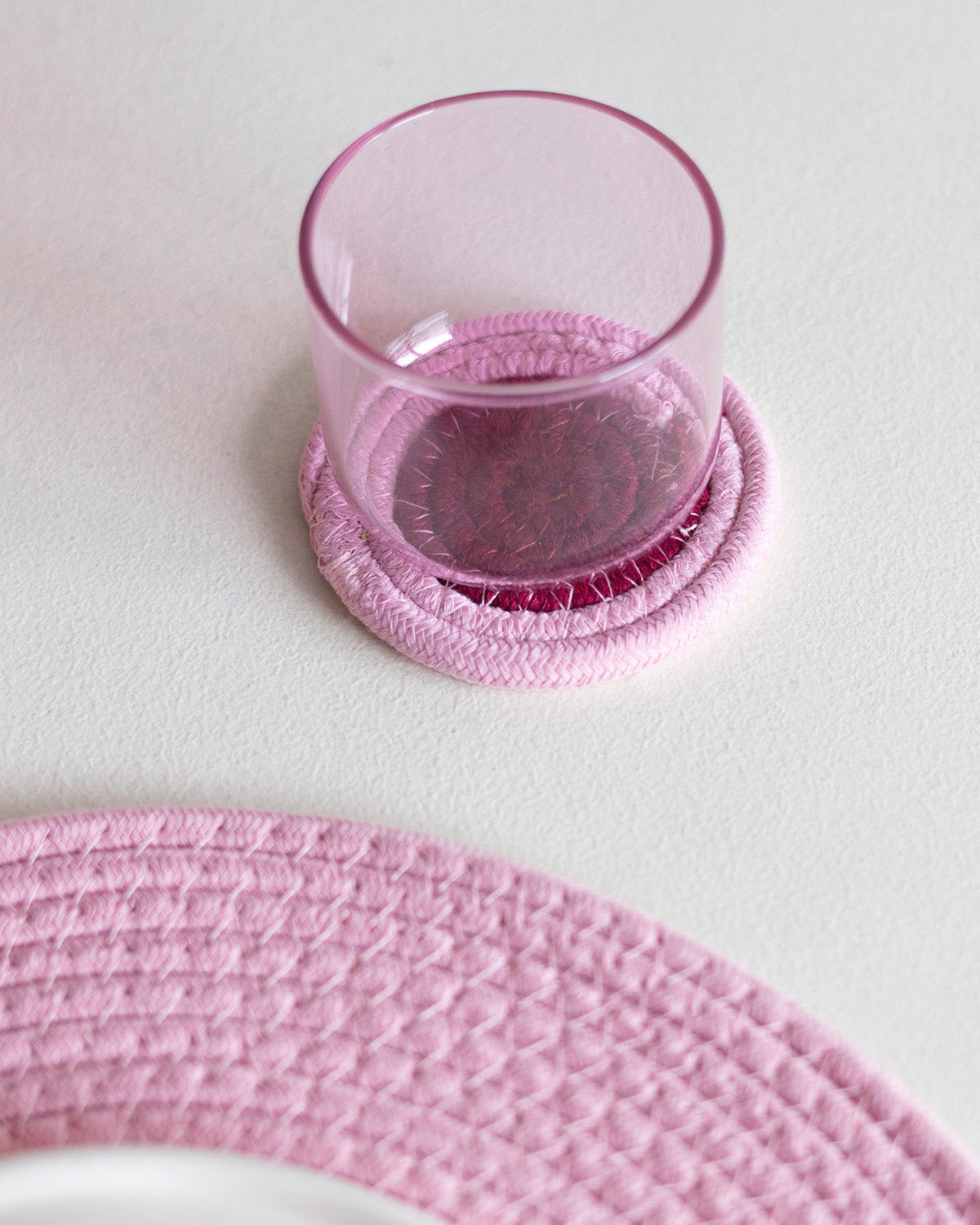 Piff - Set 4 Sottobicchieri in cotone rosa cipria, 10 cm
