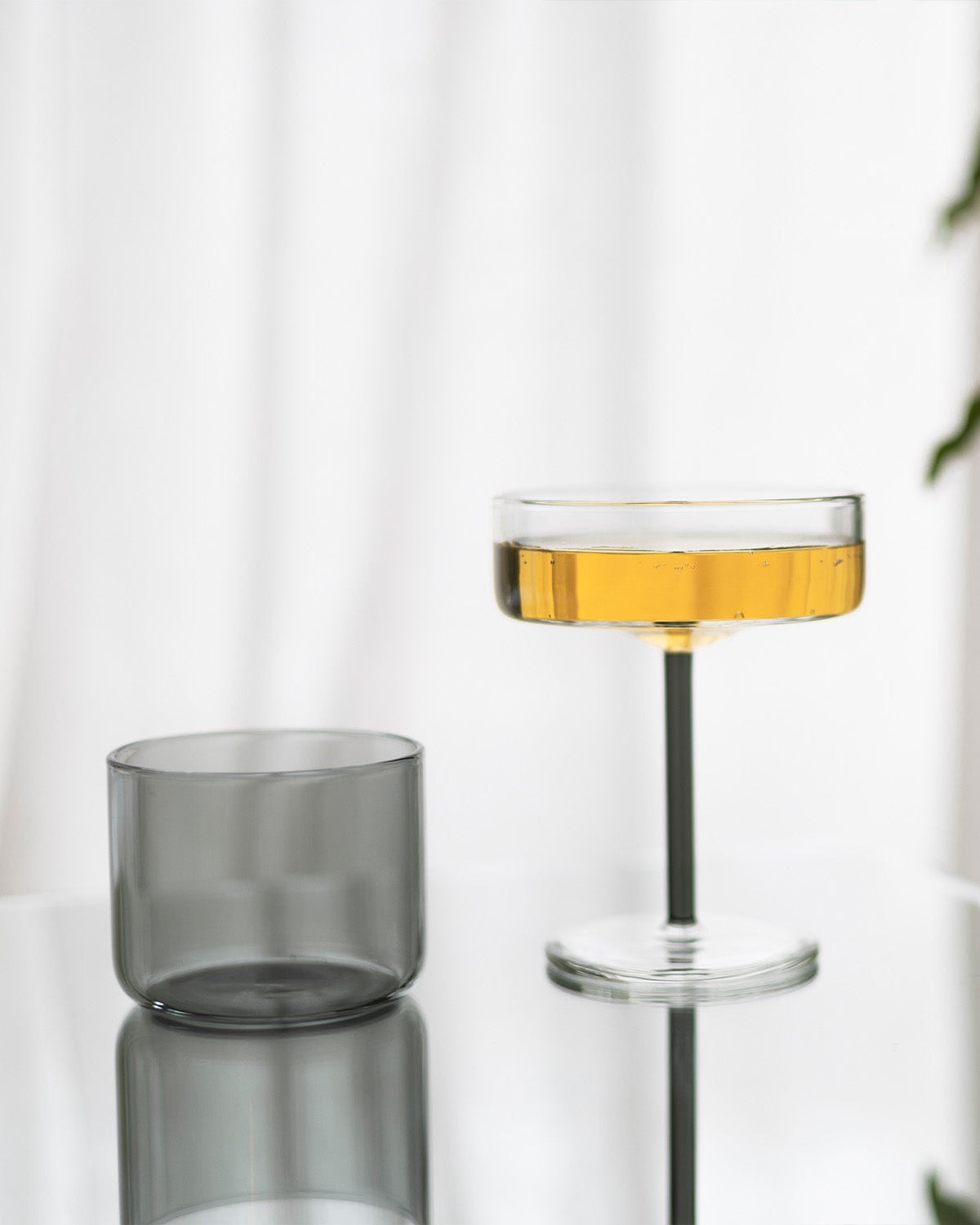 Fizz - Set 4 Bicchieri in vetro grigio