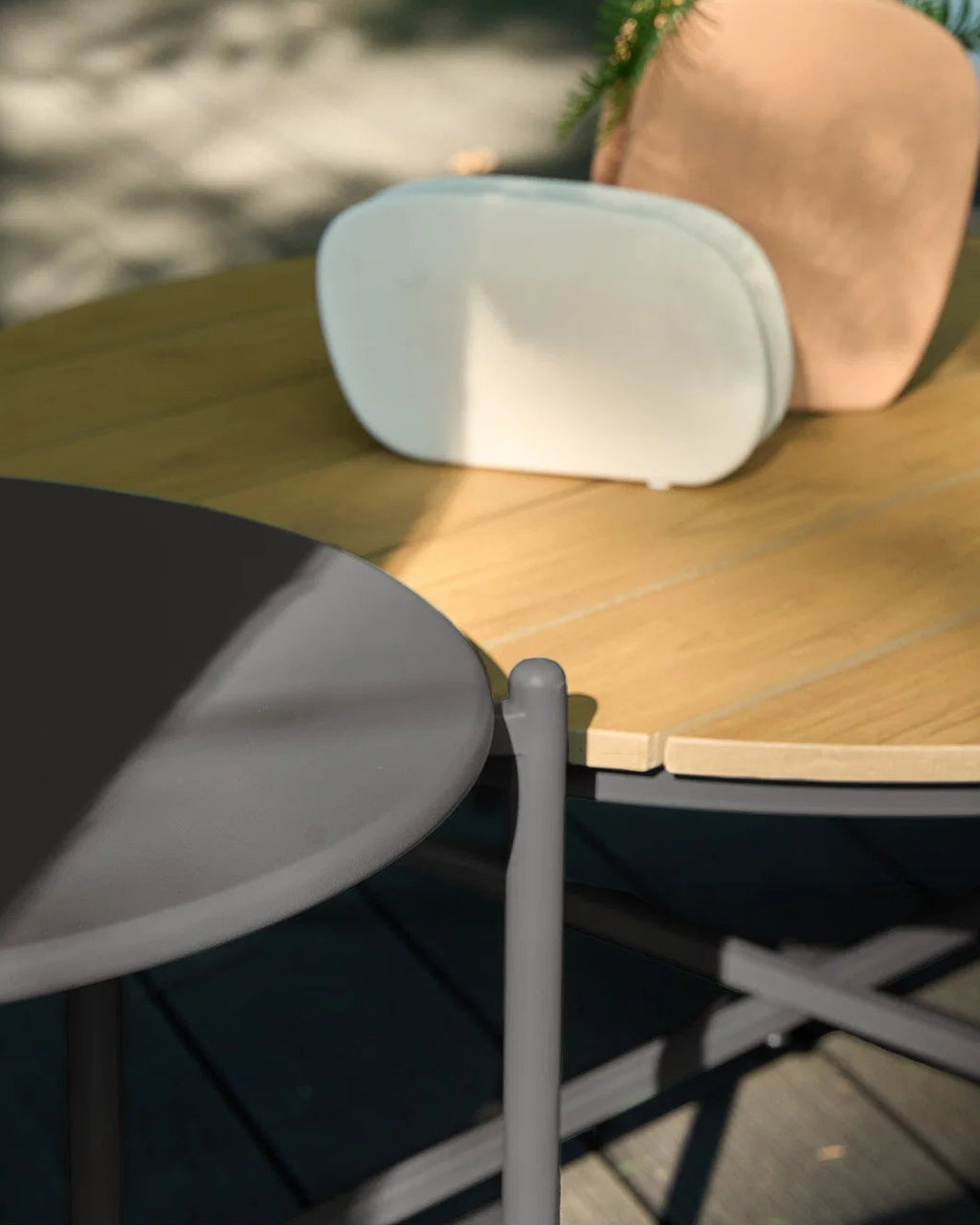 Novella - set da giardino beige e sabbia
