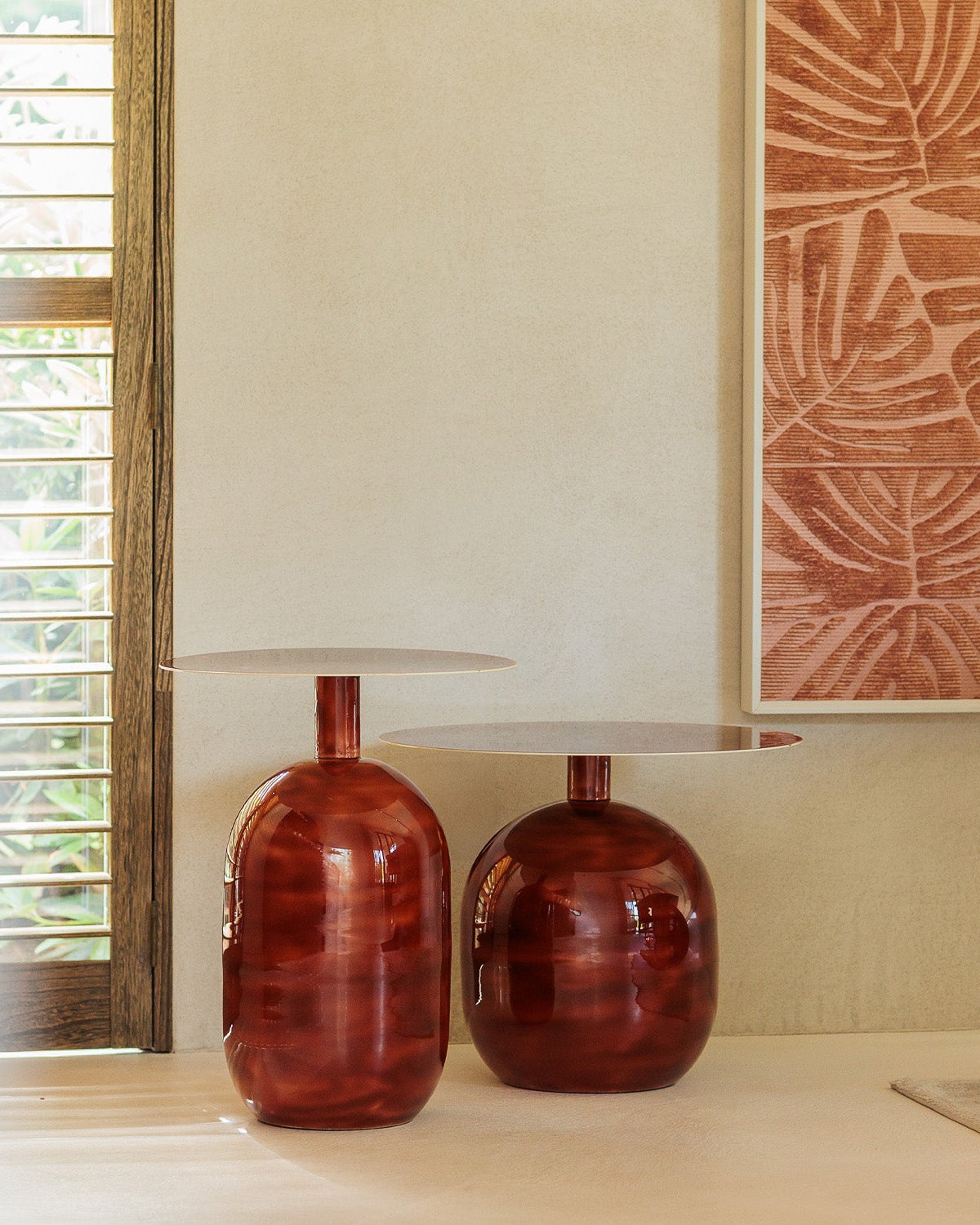 Mio - Tavolino in metallo, colore argilla rossa, 50xH40 cm