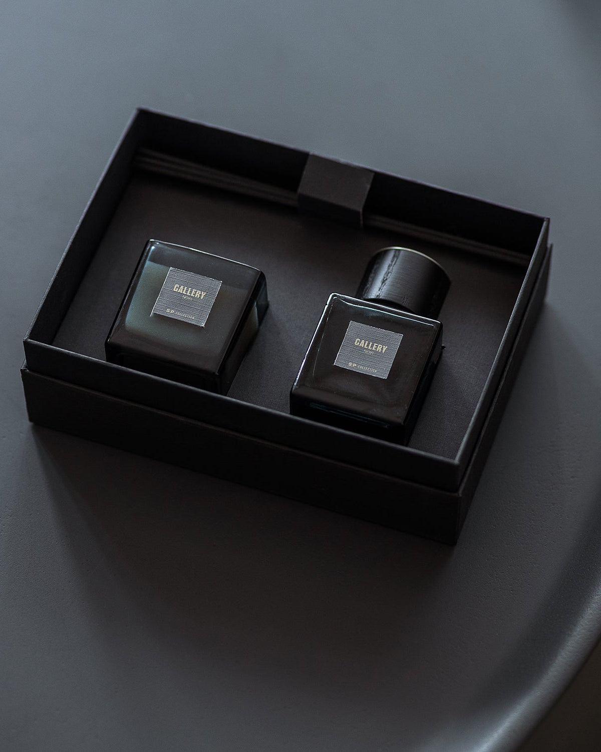 Gallery - Set regalo candela e diffusore a bastoncini Noir