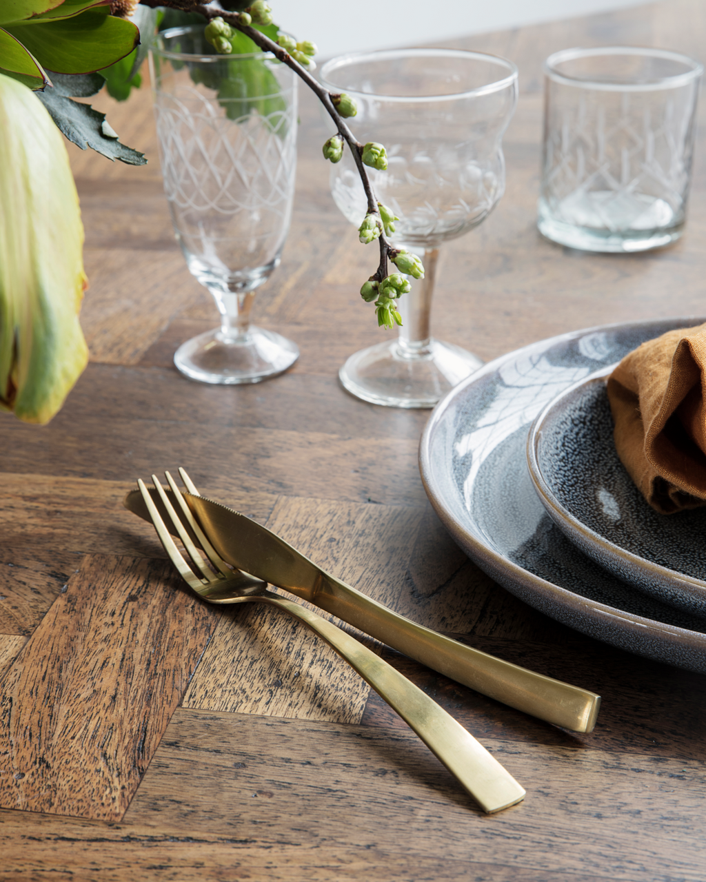 Golden - set 16 posate in acciaio dorato