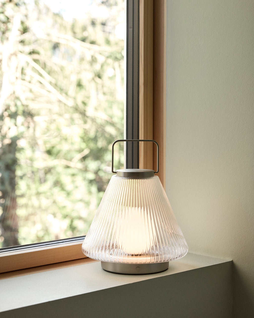 Tou - Lanterna LED portatile, trasparente