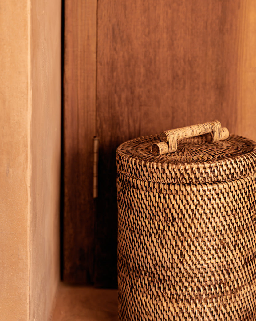 The rattan bin - cesto alto in rattan naturale