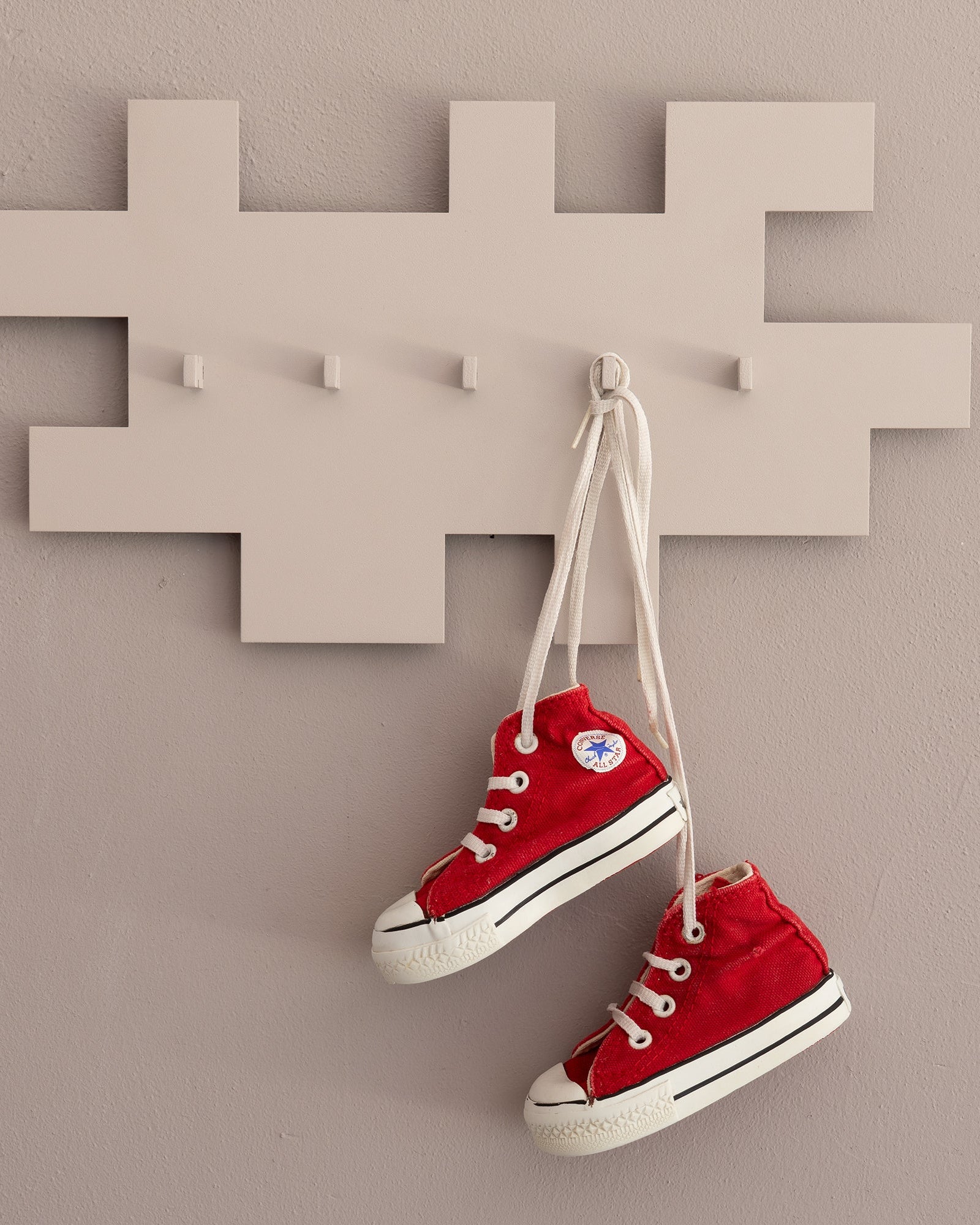Tetromino - appendiabiti in metallo beige, modulare