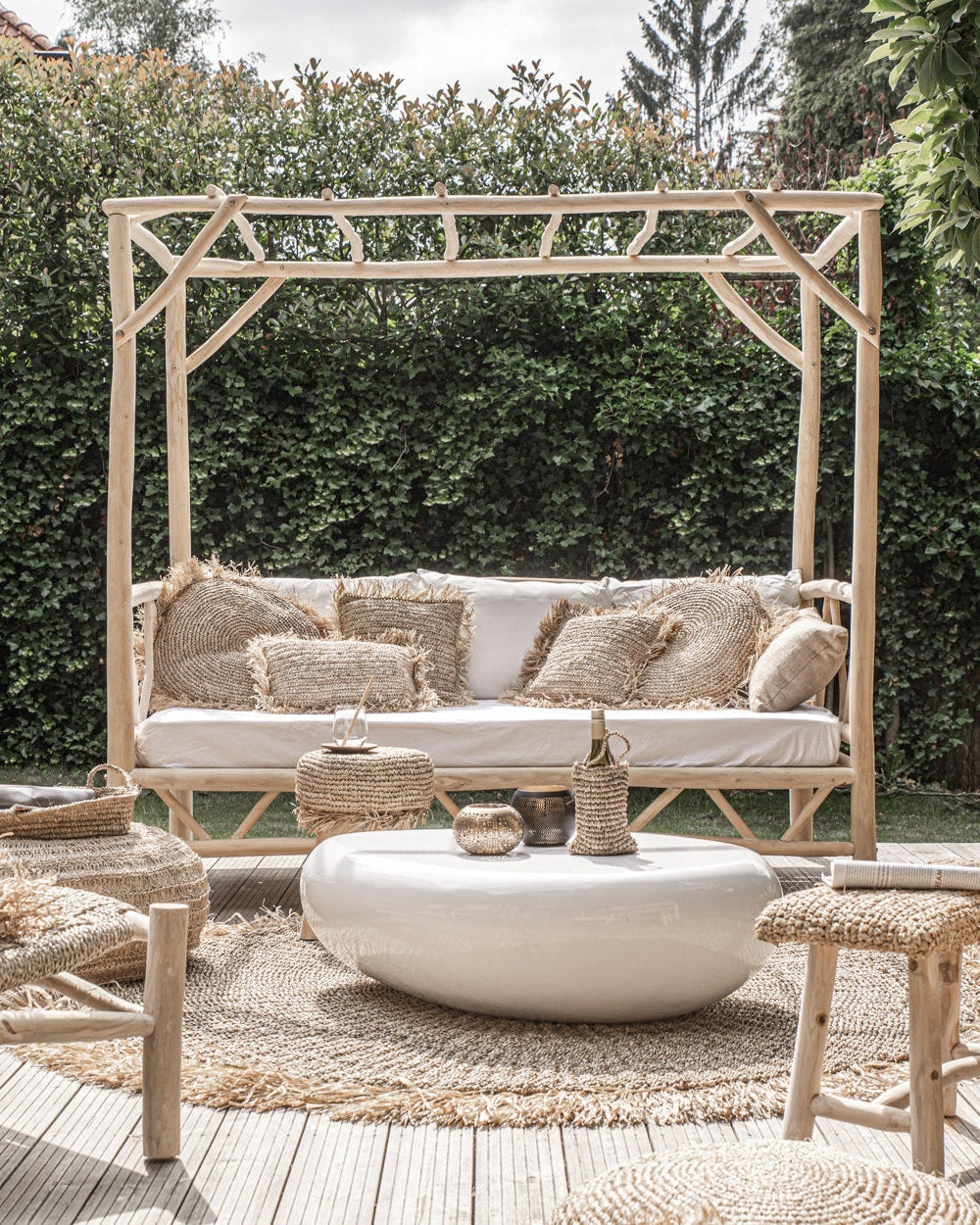 Pierced M - Lanterna in metallo nero e dorato