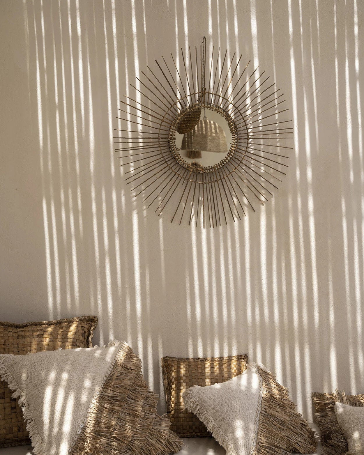 Tropicale L - Specchio a raggiera in rattan