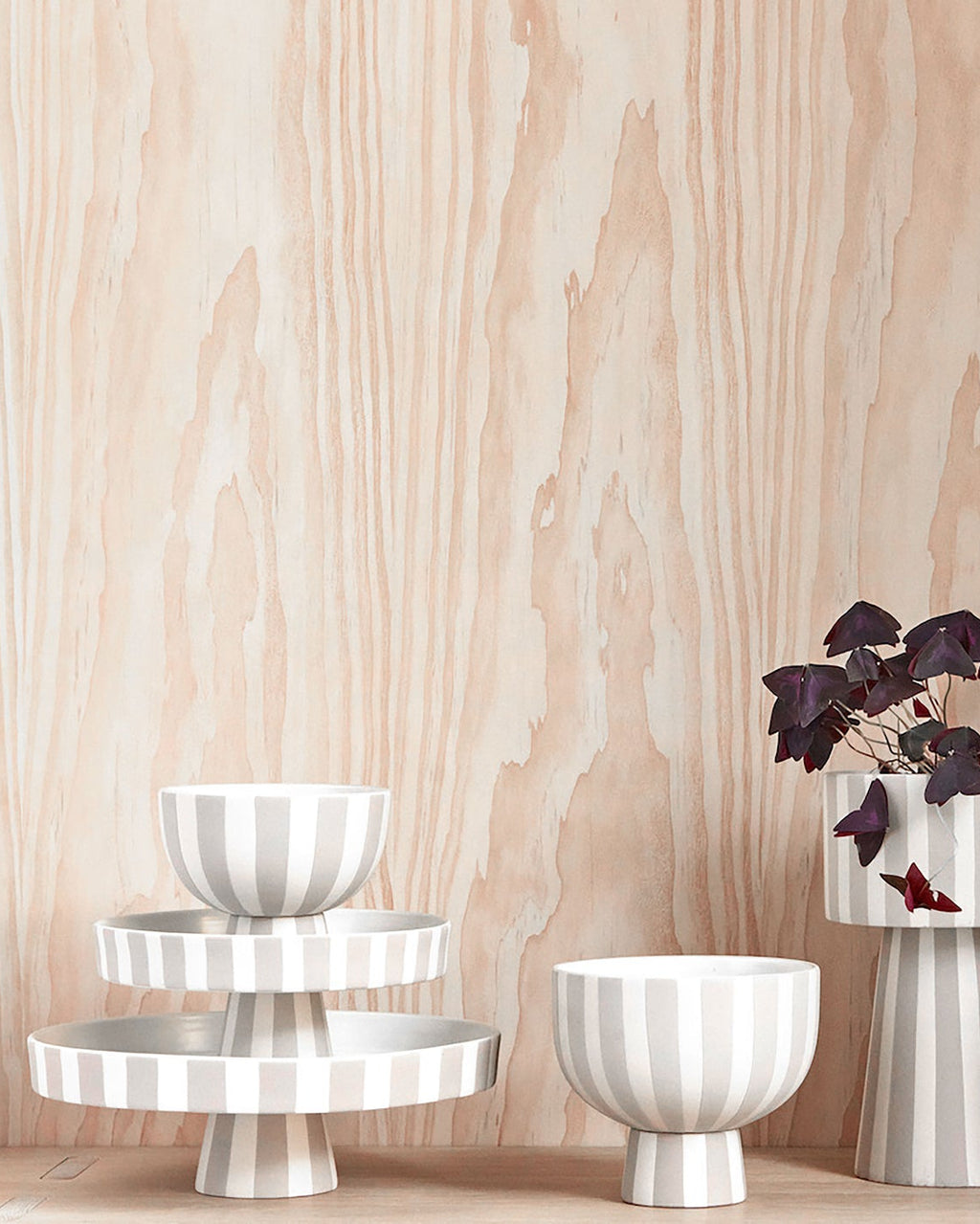 Toppu - Vassoio grande, in ceramica a righe beige
