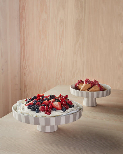 Toppu - Vassoio medio in ceramica a righe beige
