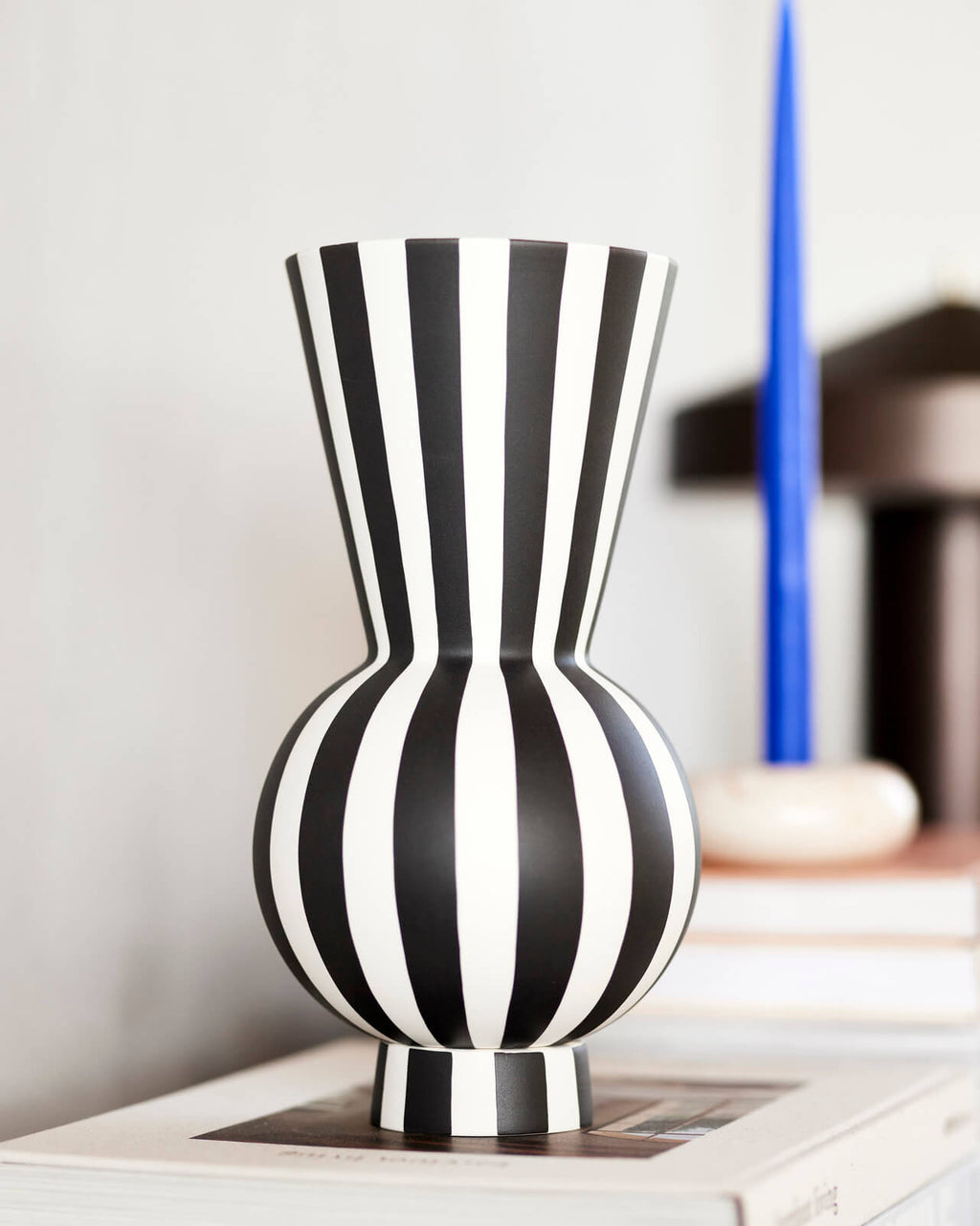 Toppu - Vaso bianco e nero rotondo