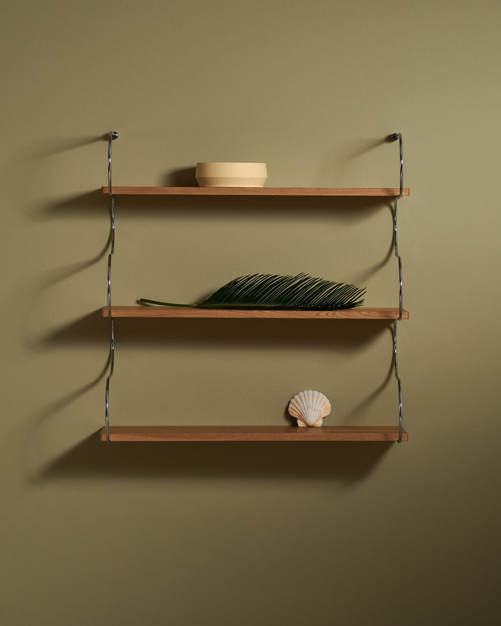 Onda small - libreria in rovere e acciaio cromato