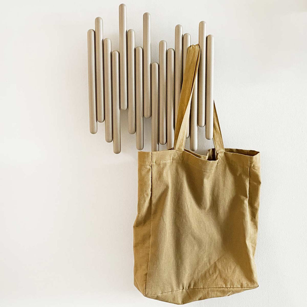 Appendiabiti moderno di design by XLBoom