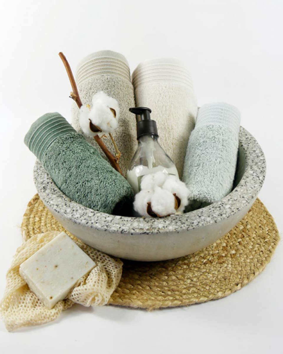 Asciugamani per un bagno verde