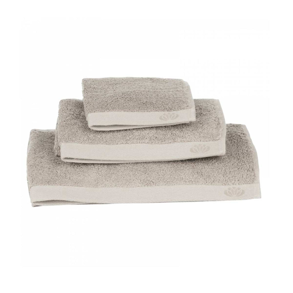 Asciugamani beige in cotone ed eco fibra modal