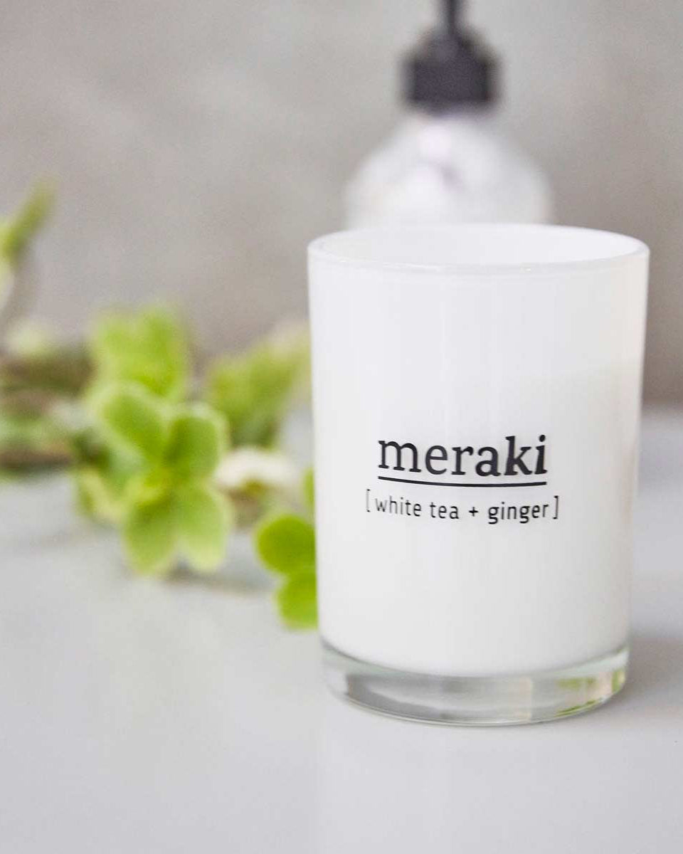 Candela profumata al the bianco