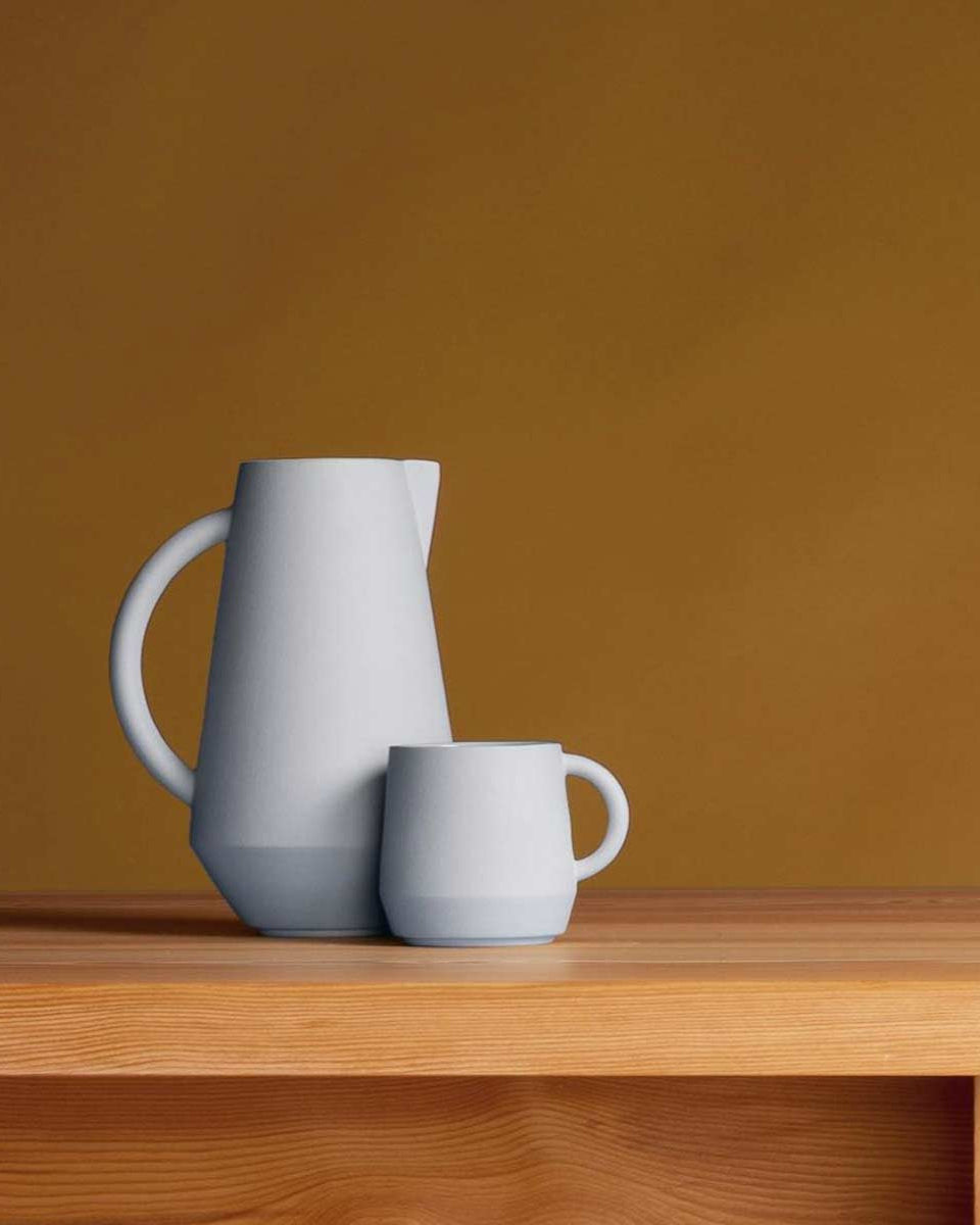 Caraffa azzurra elegante