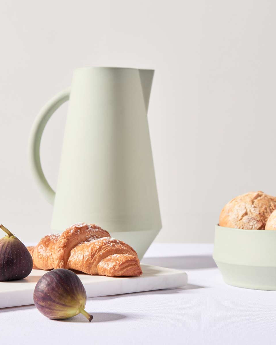 Caraffa in ceramica stile nordico