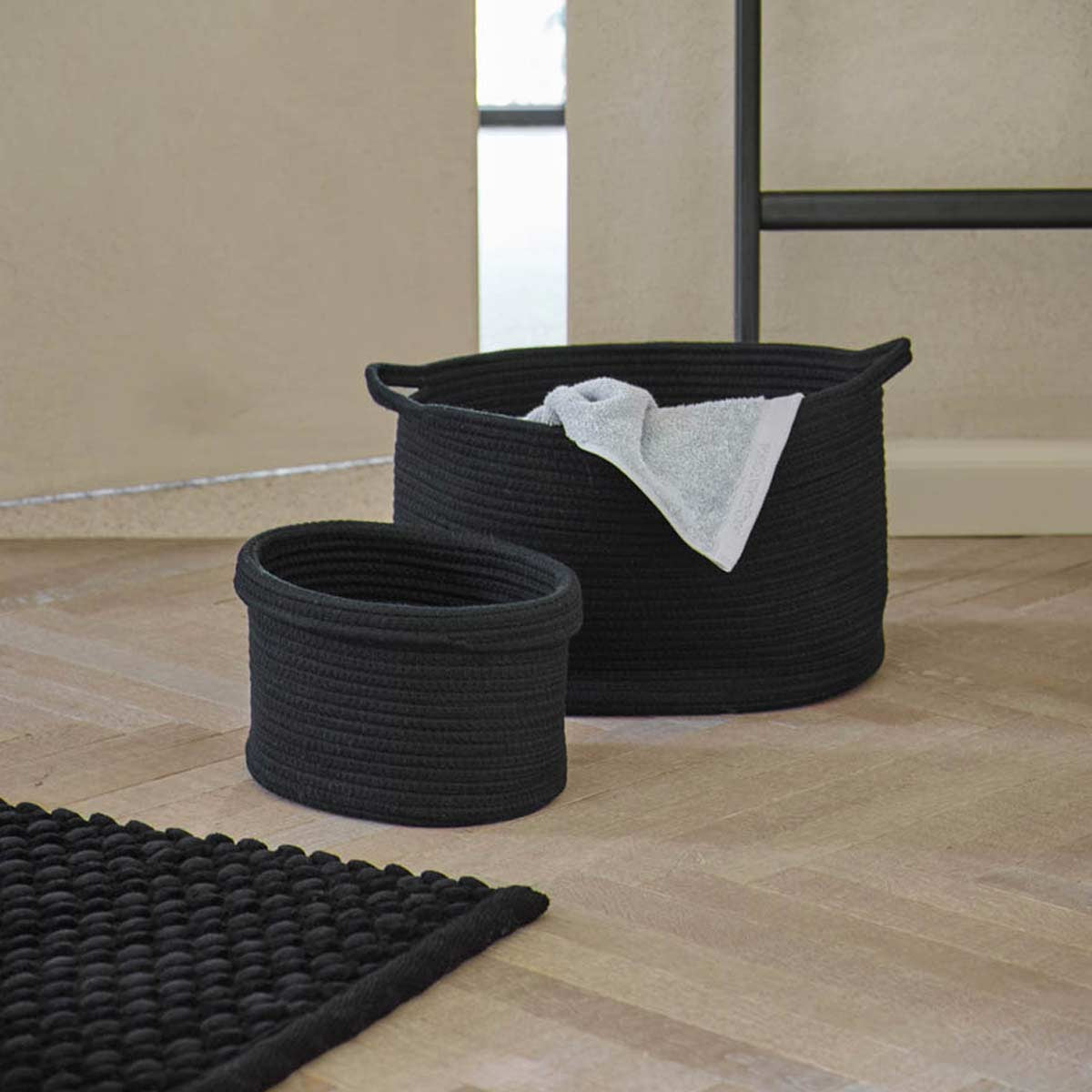 Cestini neri porta oggetti bagno