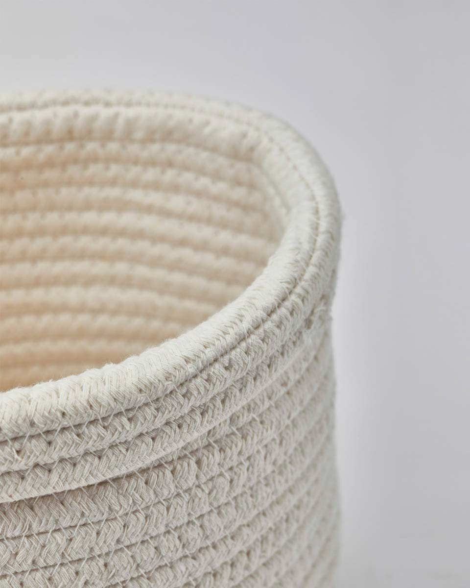 Dettaglio cestino portaoggetti avorio