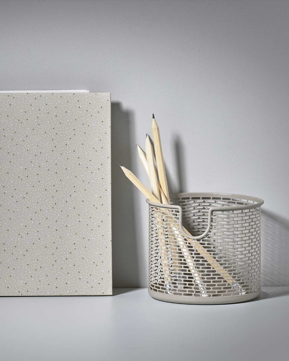 Cestino portaoggetti in metallo