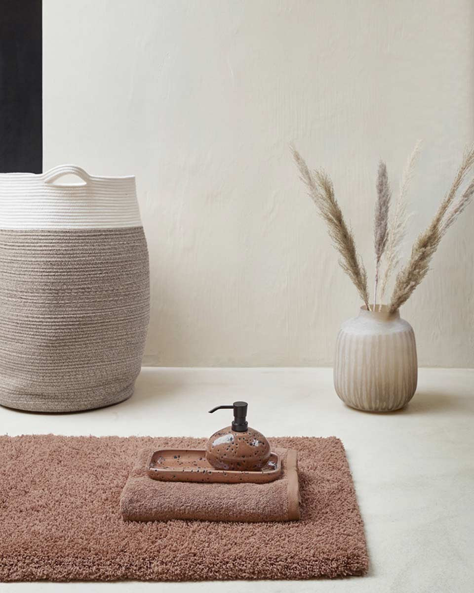 Cesto elegante per il bagno