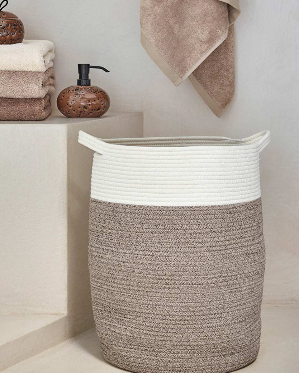 Cesto in tessuto per biancheria