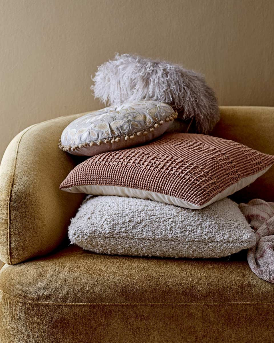 Abbina i nostri cuscini arredo e crea il tuo stile personale