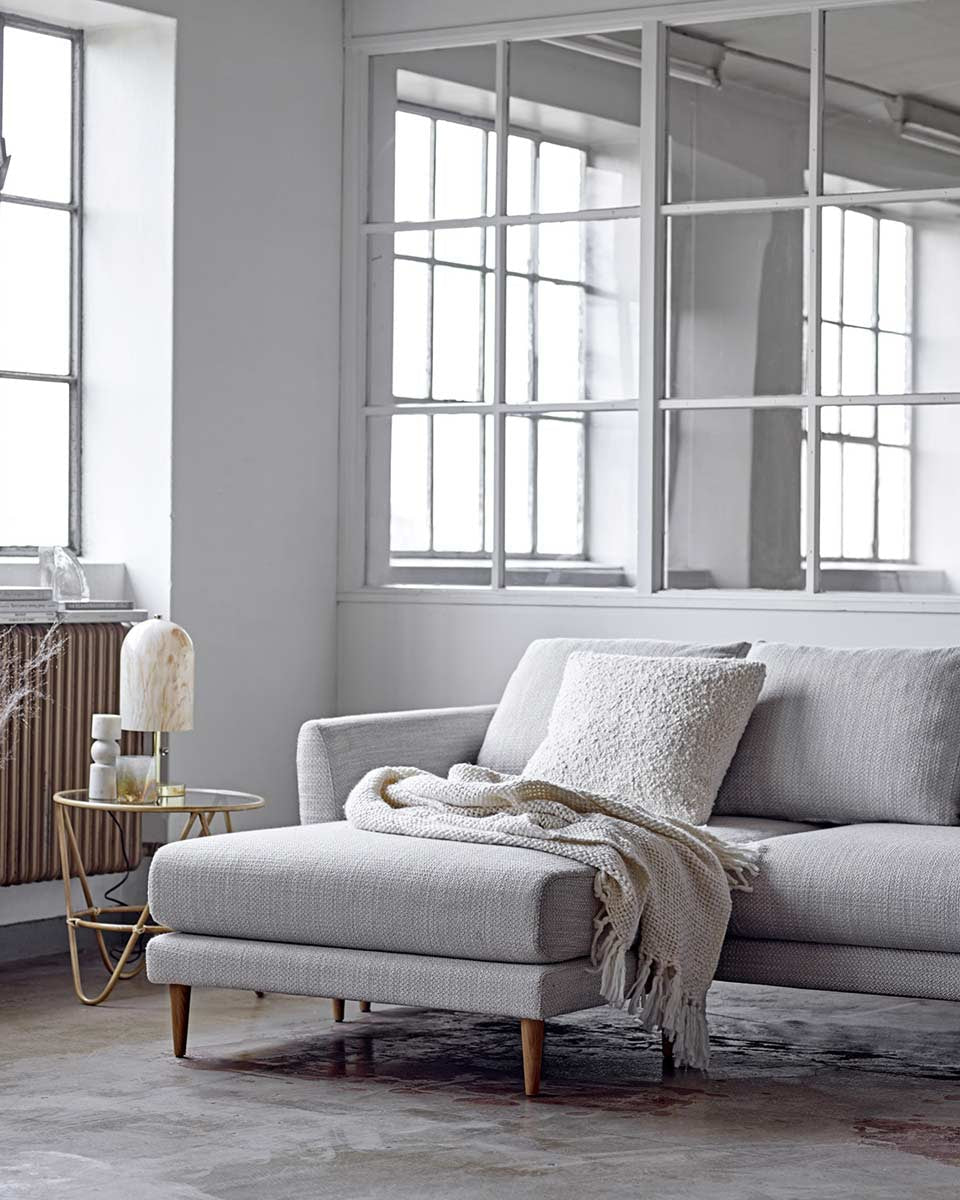 Cuscini bianchi per uno stile senza tempo neutro ed elegante