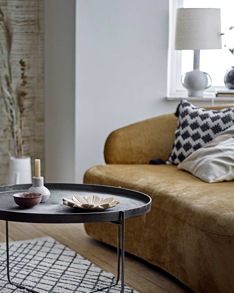 Cuscino bianco e nero a rombi