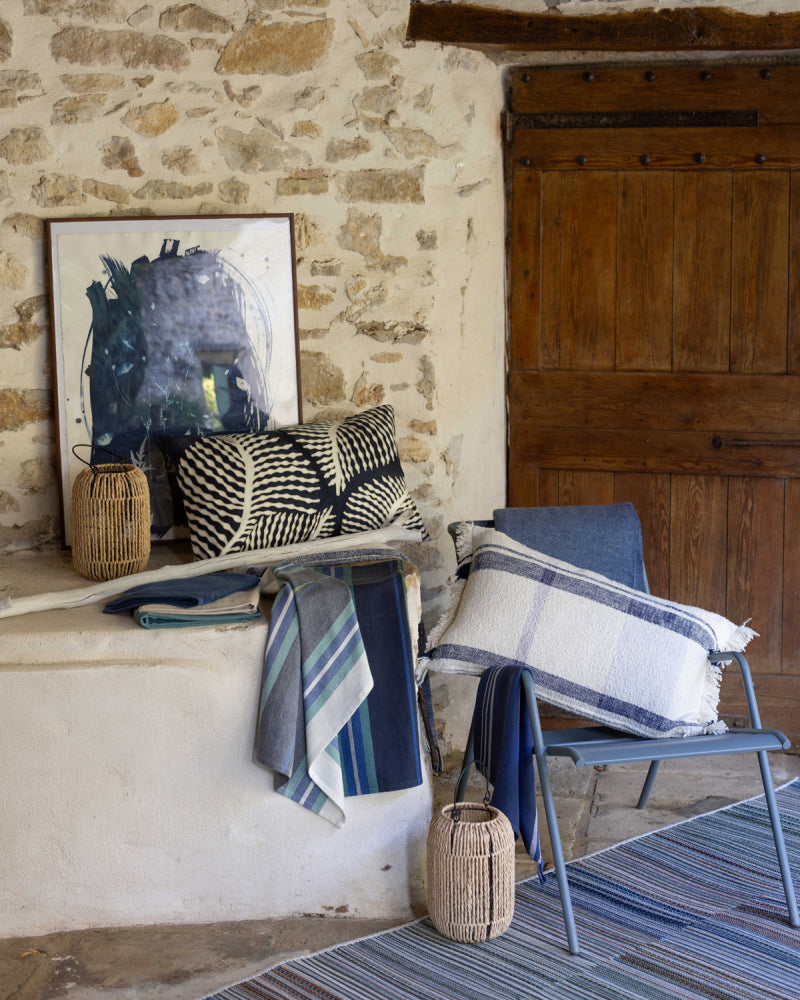 Cuscino ricamato Flora Marine 30 X 50