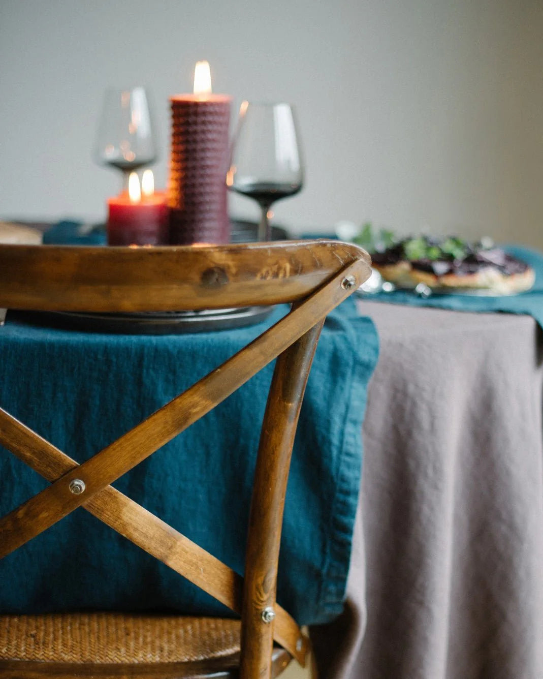 Deep Water - runner in lino blu