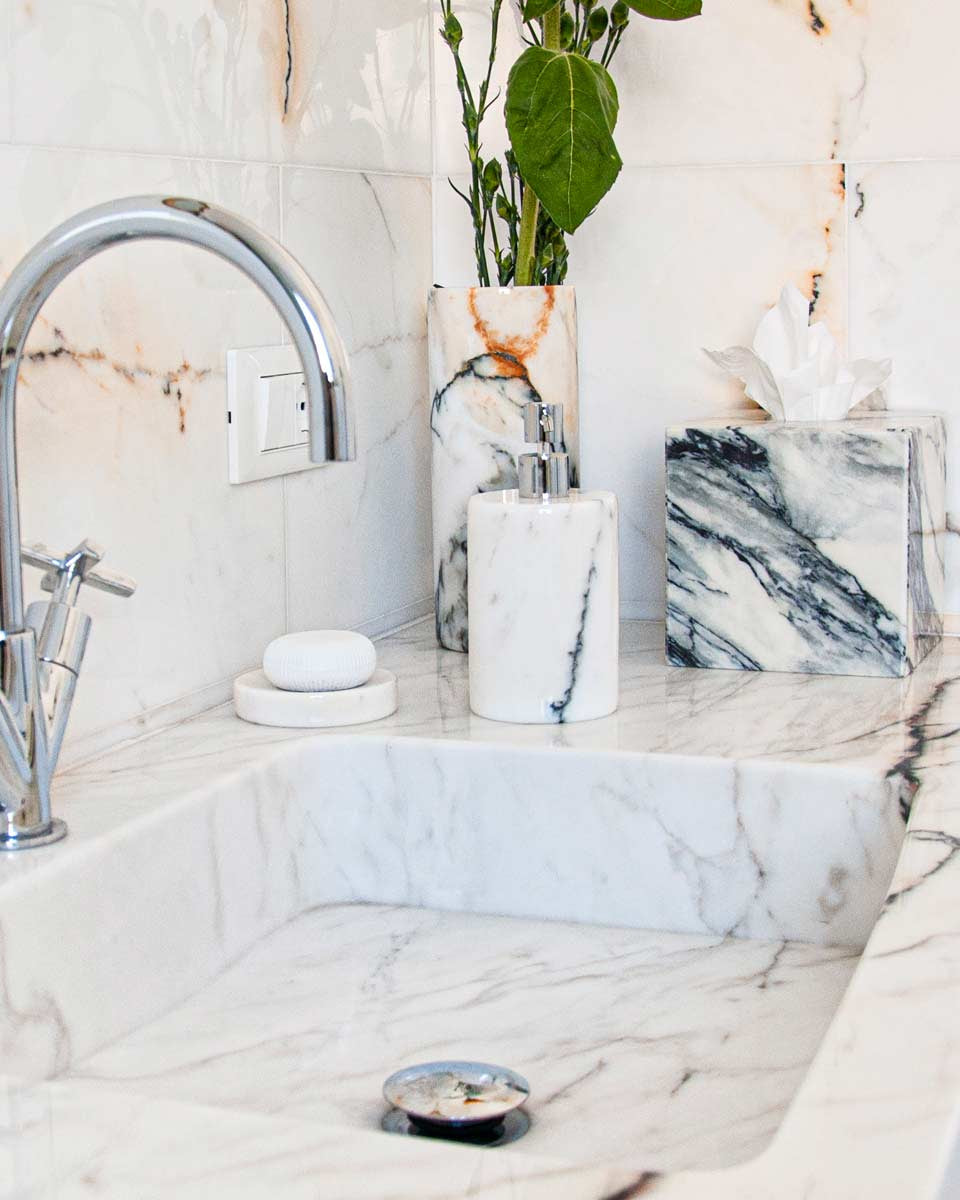 Dispenser in marmo FiammettaV