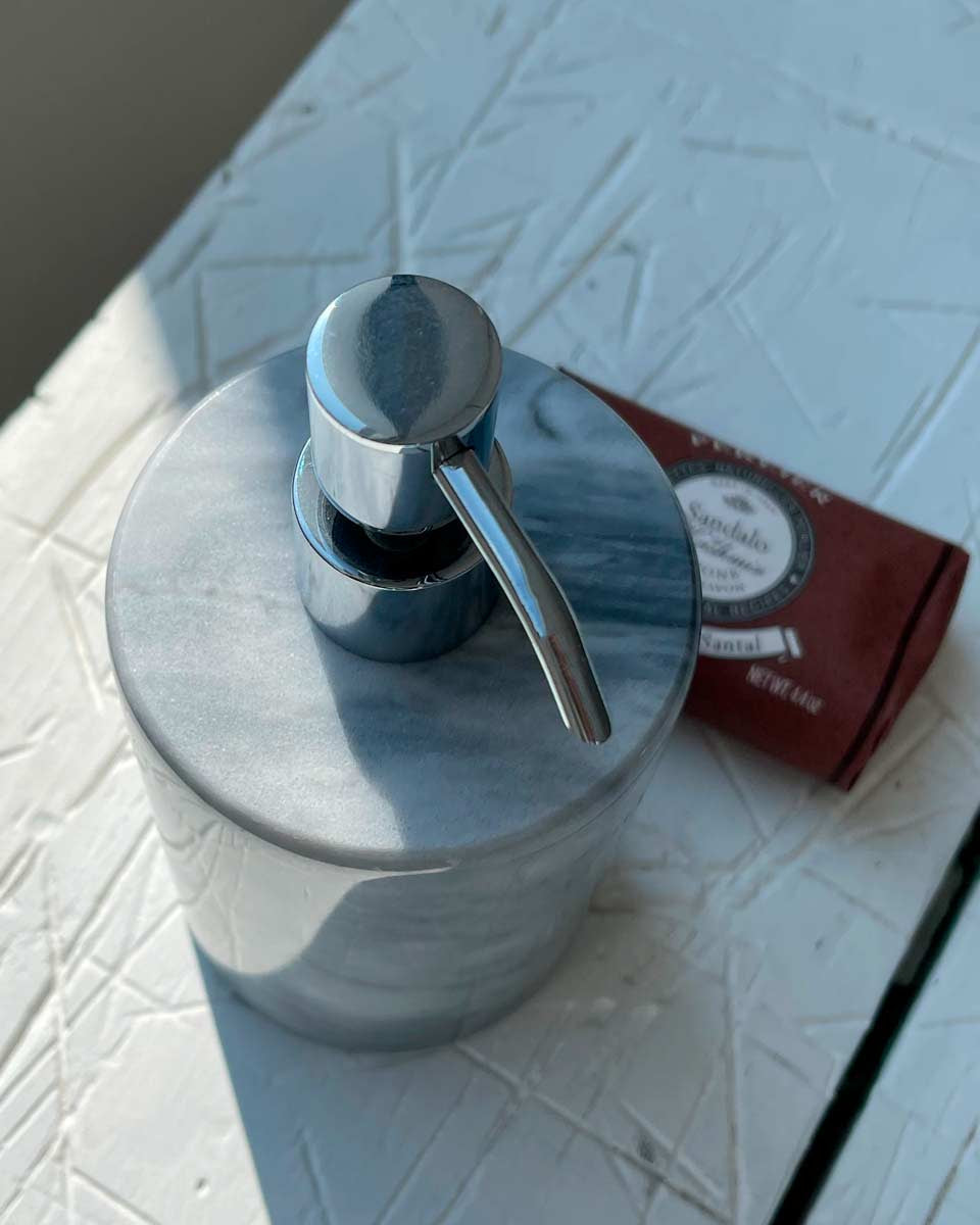 Dispenser in marmo
