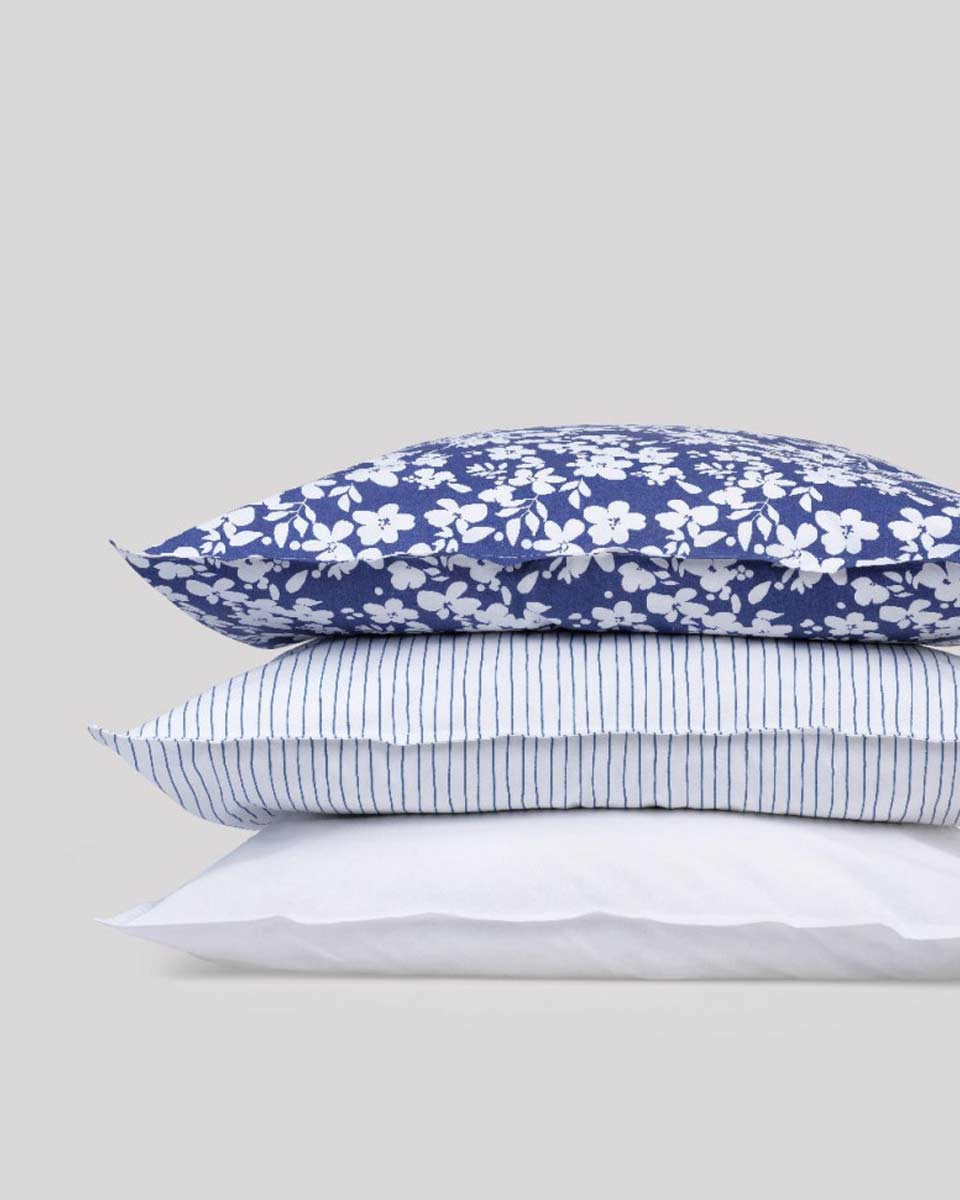 Federe letto fantasie differenti sul blu