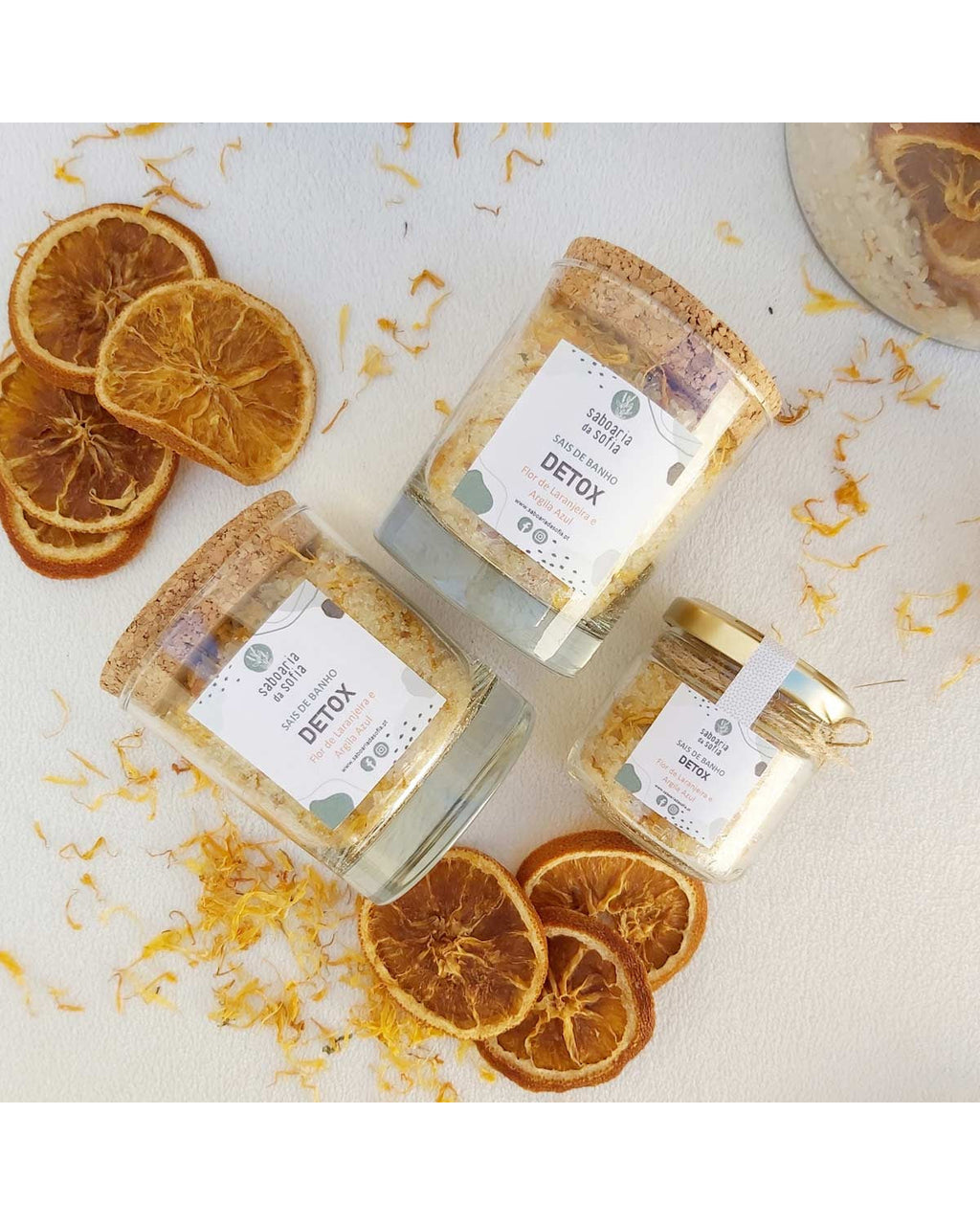 Sali da bagno ai fiori d'arancio e argilla blu