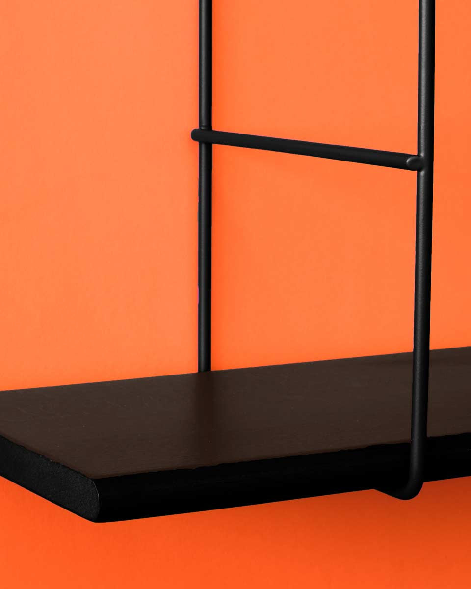 Libreria moderna nera