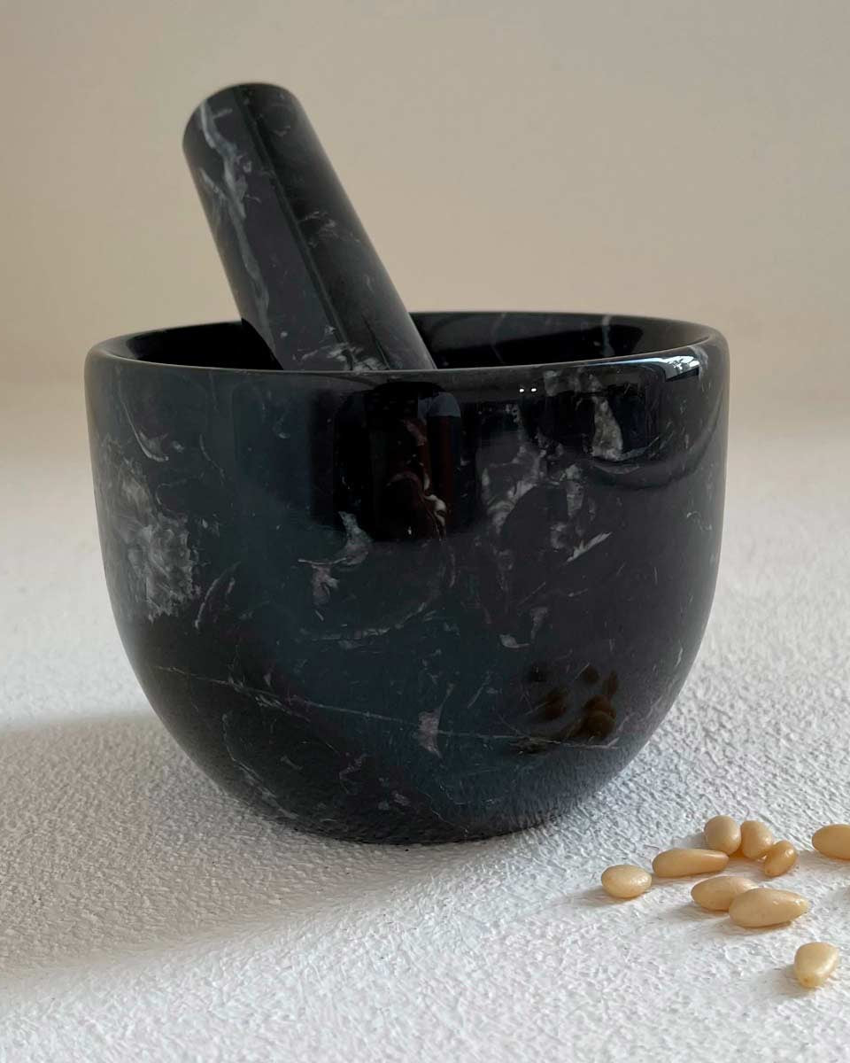 Mortaio di marmo nero Marquina